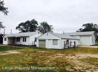 942 W Macarthur Rd, Wichita, KS 67217