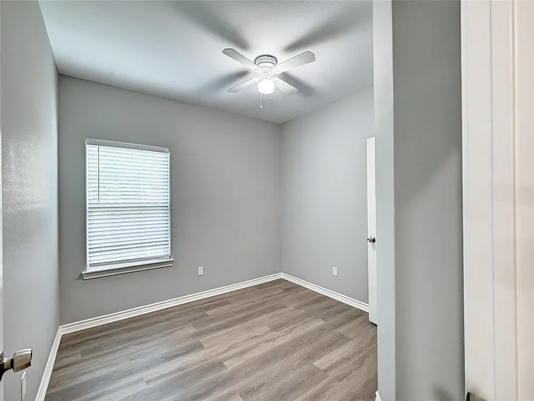 8695 Sassafras St — Photo 23
