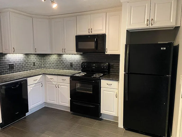 304 Buck Cove Ter — Photo 4