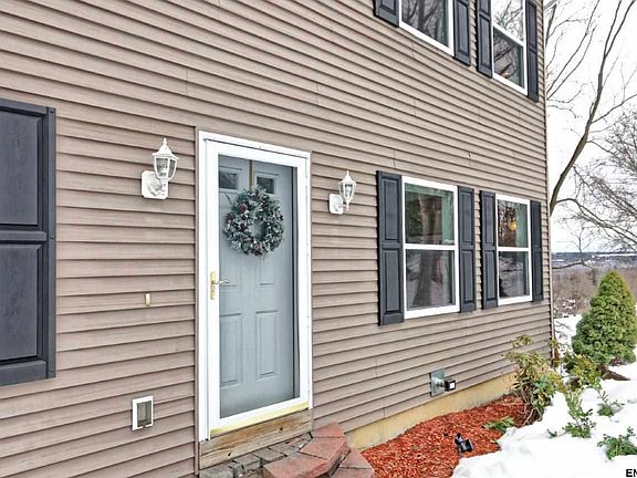 2nd image of 96 Smith St