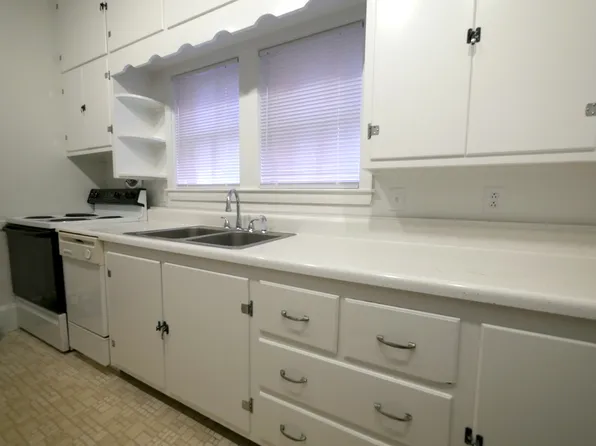 29 Athens St APT 3, North Weymouth, MA 02191