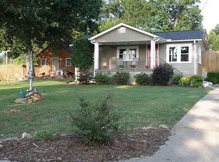 66 Harding Dr, Greenville, SC 29609