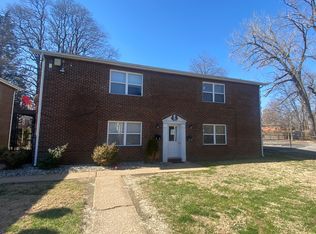 1335 N 17th St #3, Belleville, IL 62226