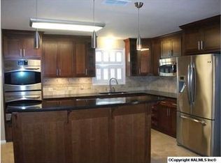 225 Spring Valley Ct SW, Huntsville, AL 35802