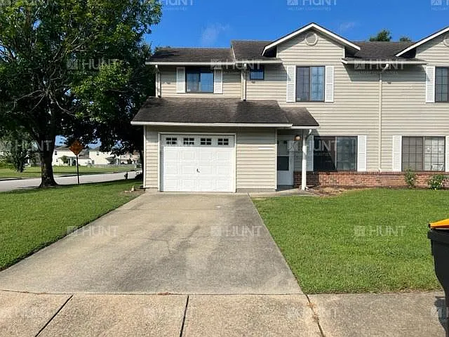 3 bed, 1419 sqft, $1,934 — Photo 1