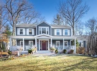 17 Old Schoolhouse Rd, Andover, MA 01810