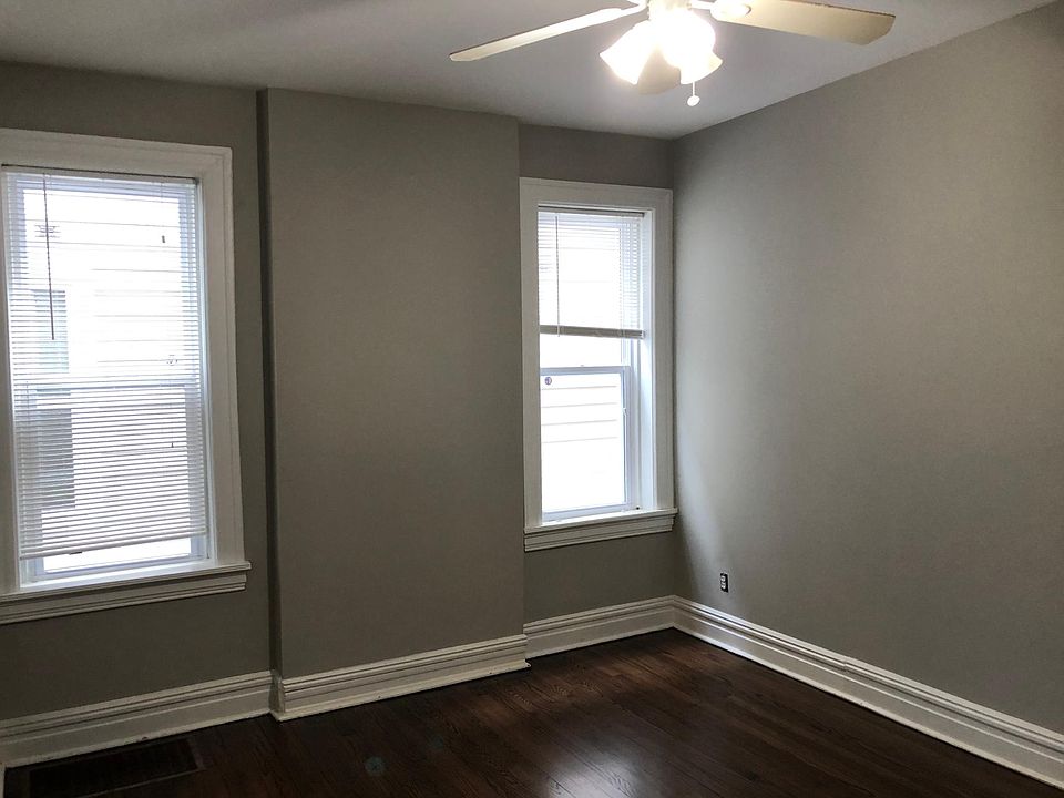 Bedroom #1