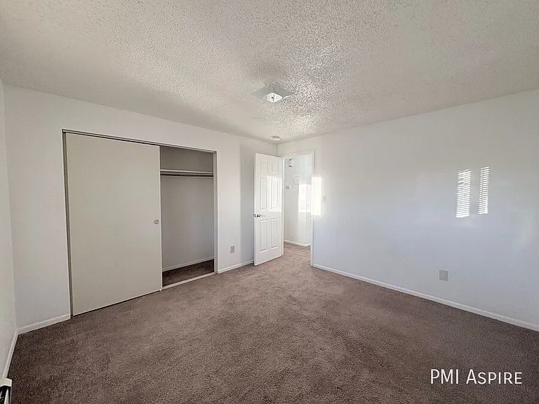 3492 Butternut Dr — Photo 8