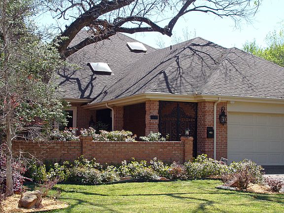 View of front and courtyard