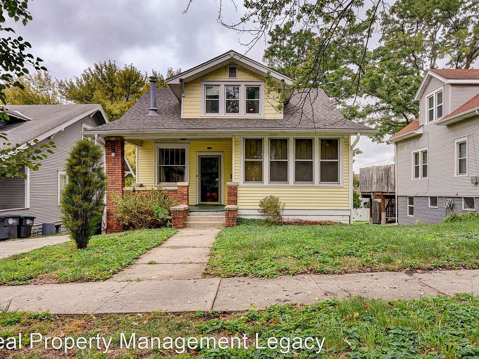 1st image of 814 N 43rd St