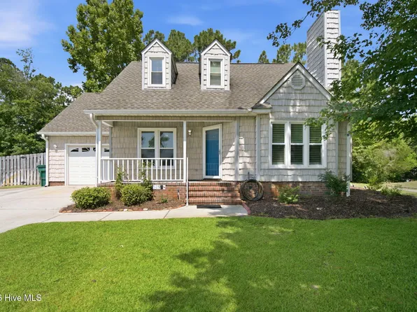 519 Green Meadows Drive N, Wilmington, NC 28405