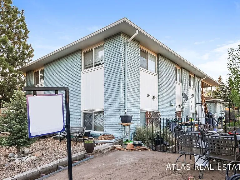 920 Bishop Ct #A — Photo 13