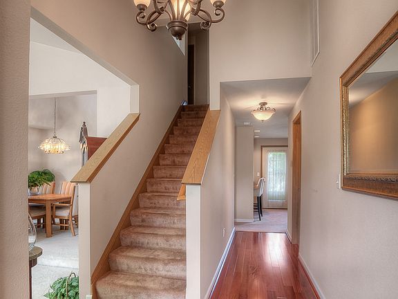 3rd image of 907 130th Street Ct E