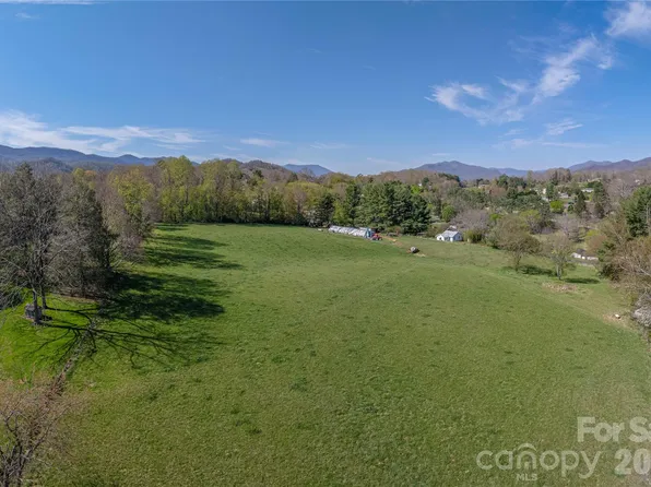 284 Woodland Church Rd, Clyde, NC 28721