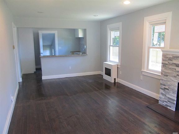5th image of 11 Rosewood Ave