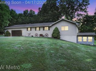 355 Dockham Rd, Columbiaville, MI 48421
