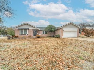 2213 Straight St, Harrah, OK 73045