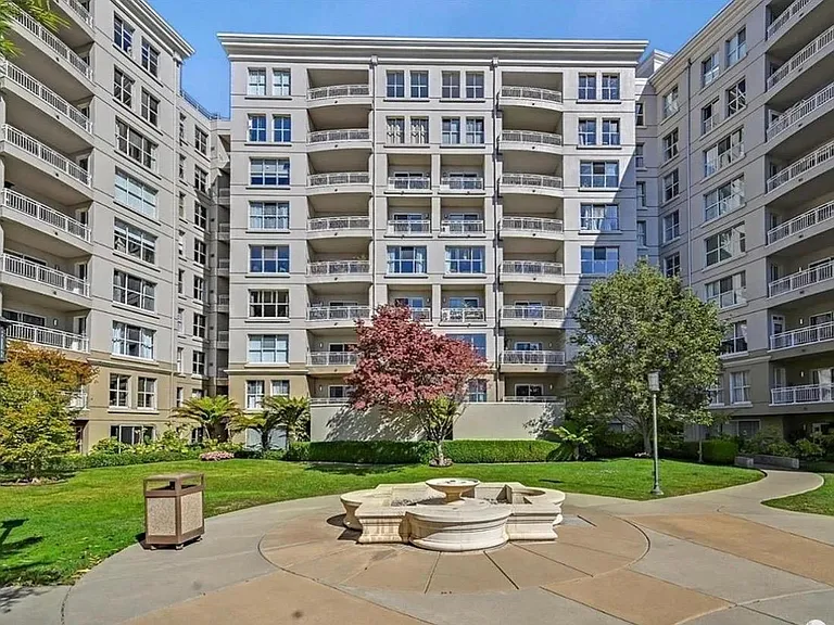 140 S Van Ness Ave #1024 — Photo 14