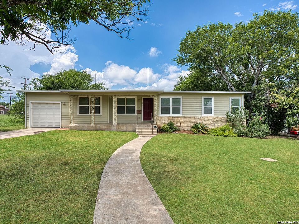 1st image of 107 BLAKELEY DR