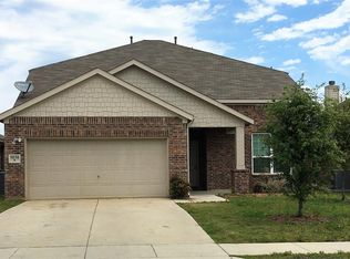 5030 Royal Springs Dr, Forney, TX 75126