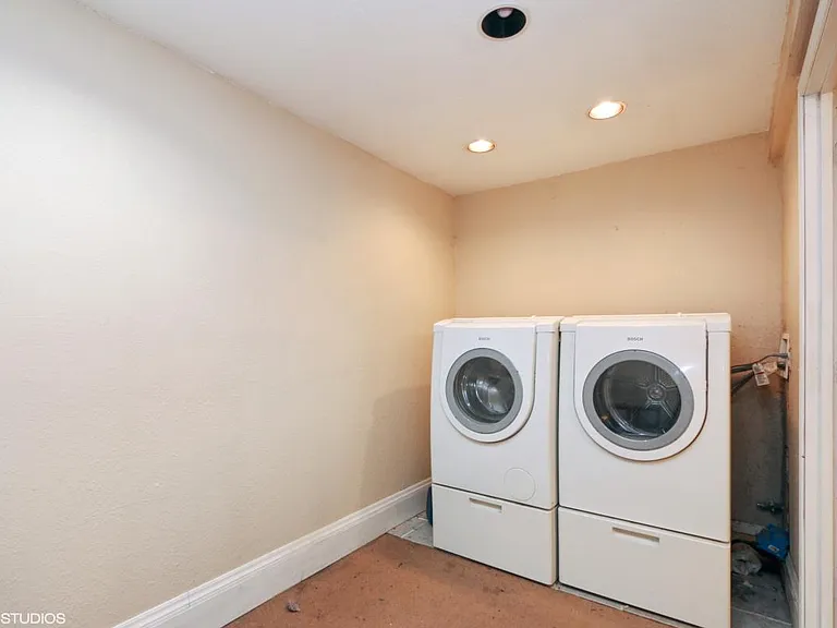 3726 Jefferson St — Photo 9