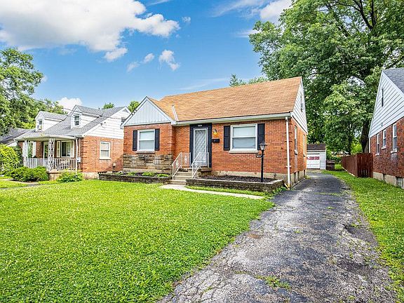 3rd image of 5654 Surrey Ave