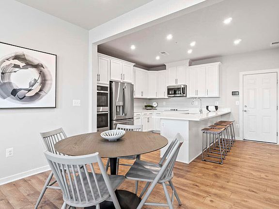 4th image of 10552 Bailey Branch Dr Unit 101