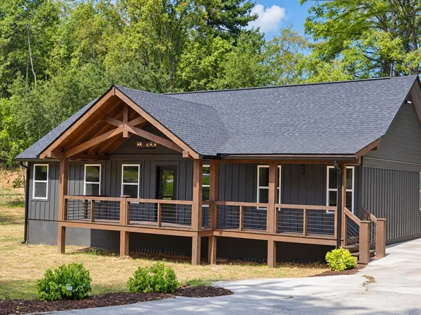 70 Galloway St, Epworth, GA 30541