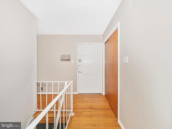 3rd image of 7019 Fitzpatrick Dr