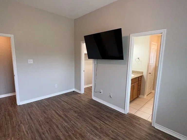 2602 Alexander Valley Ct — Photo 9