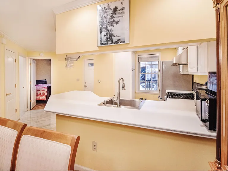 6932 Fairfax Dr #304 — Photo 5