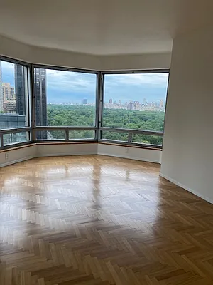 Rented by La Seven Inc. | media 5