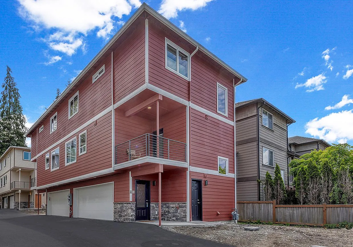 7109 Rainier Dr — Photo 1