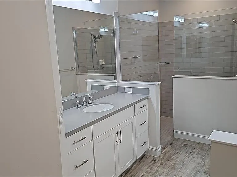 2305 Ariane Dr — Photo 15