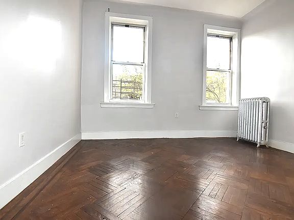 5th image of 1 E 19th St #32