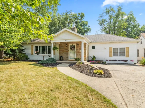 916 Midway Dr, Auburn, IN 46706