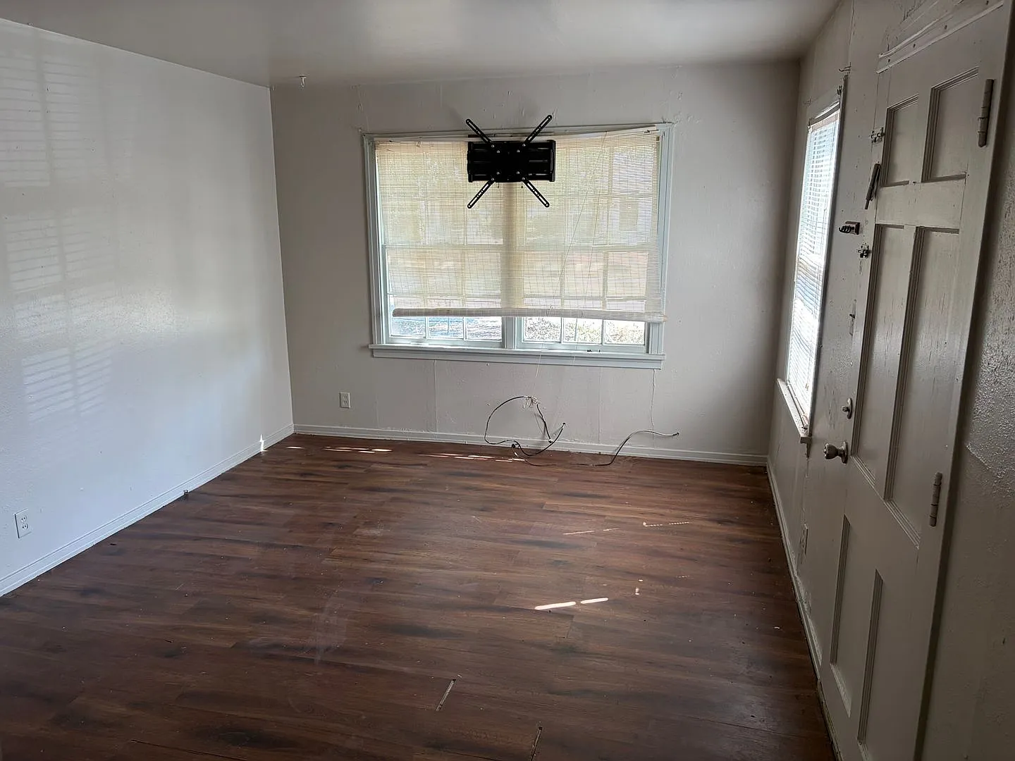 3 Bedroom Home in Sunset Acres — Photo 4