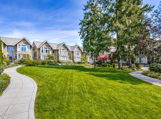 250 Camelia Loop NE APT 256, Bainbridge Island, WA 98110