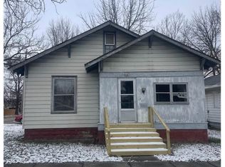 510 W Walnut St, Robinson, IL 62454