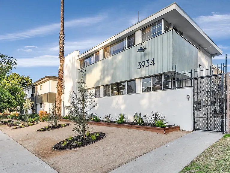 3934 Gibraltar Ave #8 — Photo 10