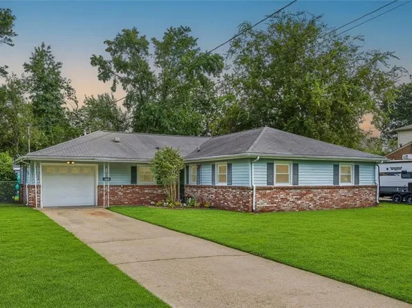 108 Raymond Dr, Hampton, VA 23666