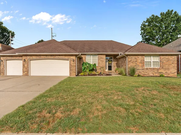 3379 S Woodstock Avenue, Springfield, MO 65809
