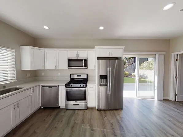 5215 Tipton St, San Diego, CA 92115