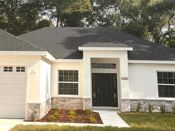 10935 Margaret Dr, Tavares, FL 32778