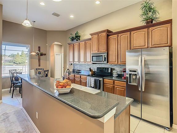 3rd image of 11910 Summer Springs Dr