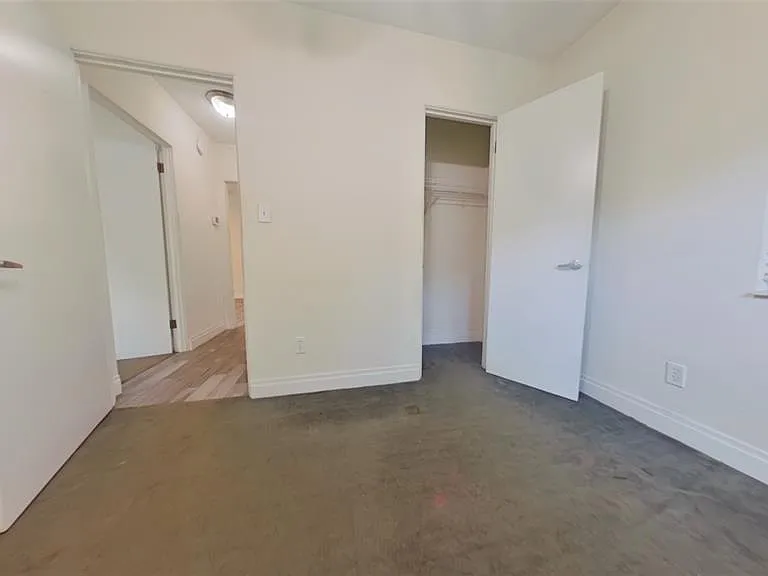 110 NW 21st St — Photo 5