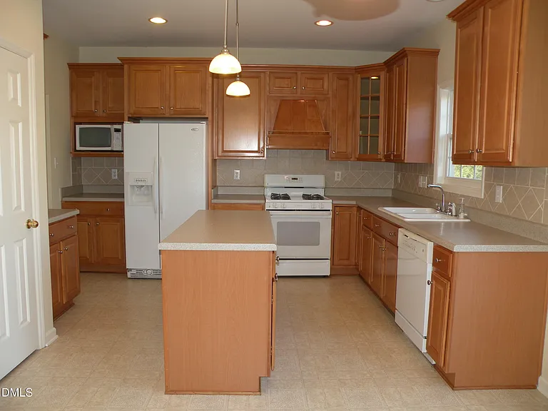 107 Baccalaureate Blvd — Photo 2
