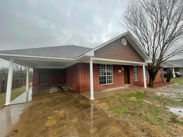 205 Gar Creek Ln, Ozark, AR 72949