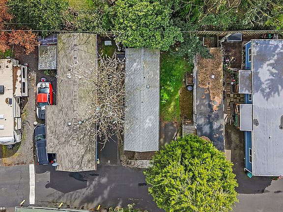 4th image of 7120 NE Lombard St Unit 11