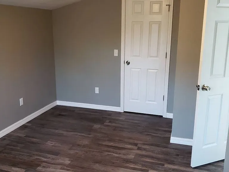 407 Viola Ave — Photo 14